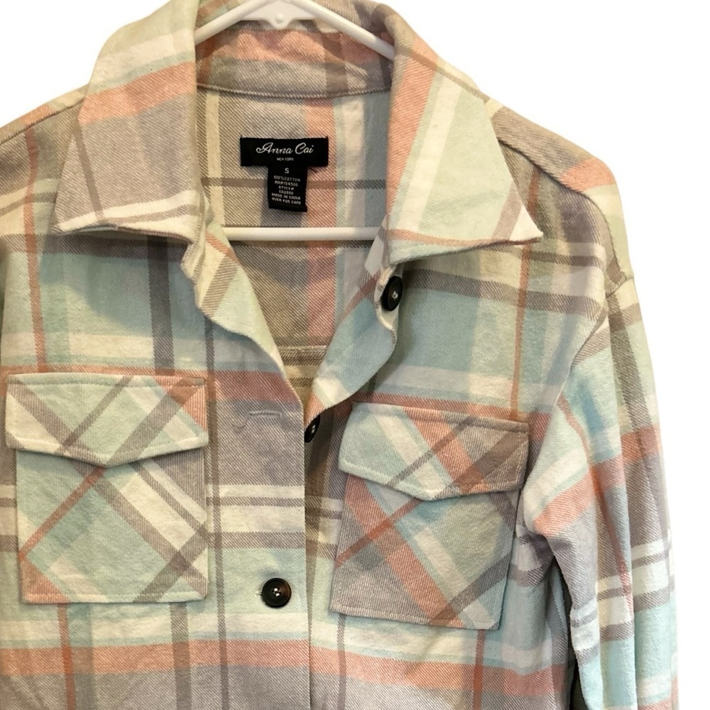 Anna Cai plaid button front shaket top size S - Picture 3 of 9